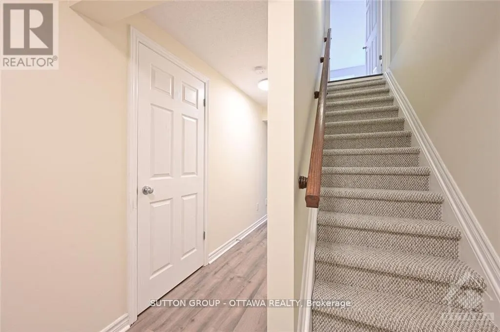 635 CLEARBROOK DRIVE