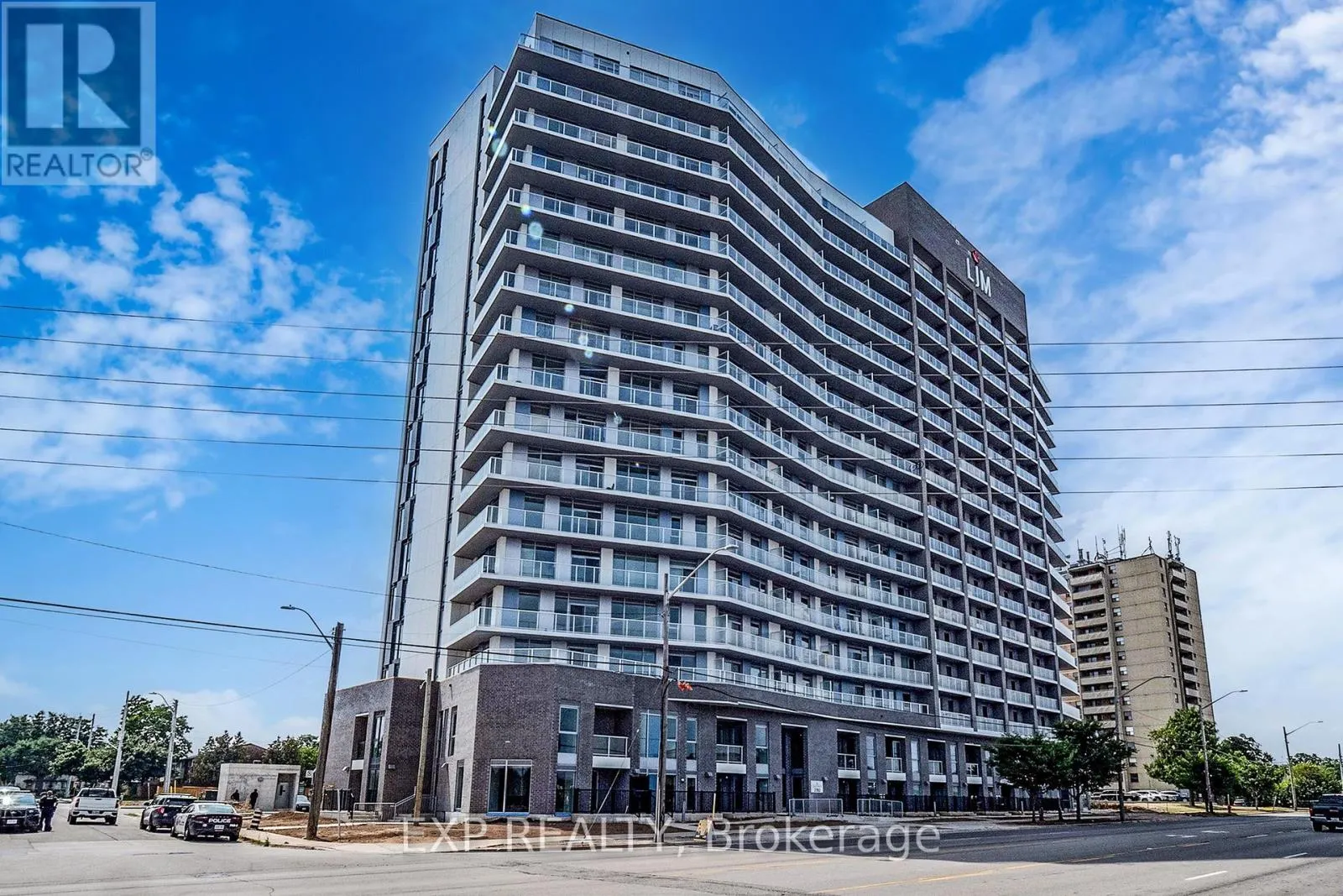 919 - 2782 BARTON STREET E