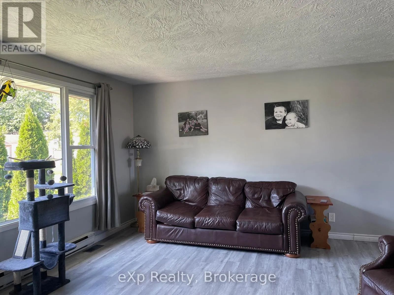 21 FAIRVIEW DRIVE