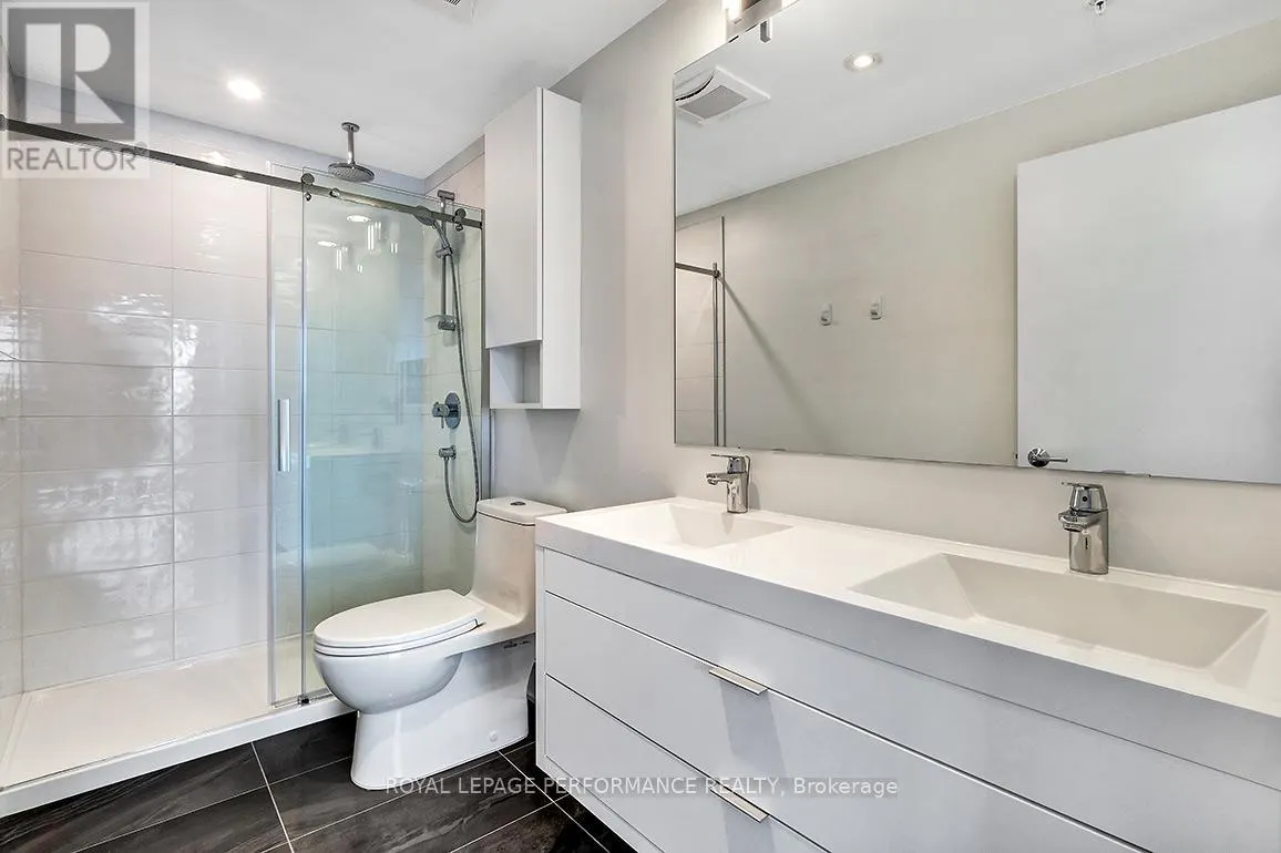 2209 - 20 DALY STREET W
