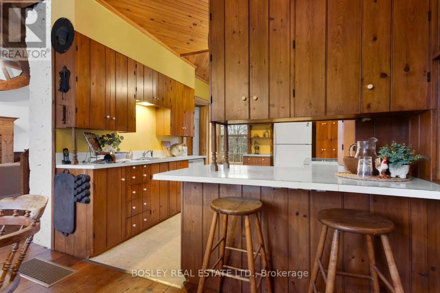 2247 VAN LUVEN ROAD