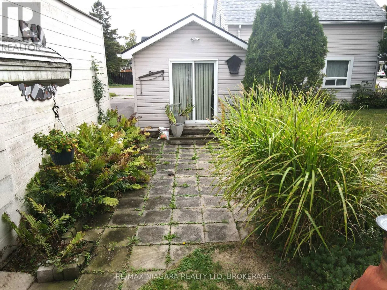3721 DOMINION ROAD