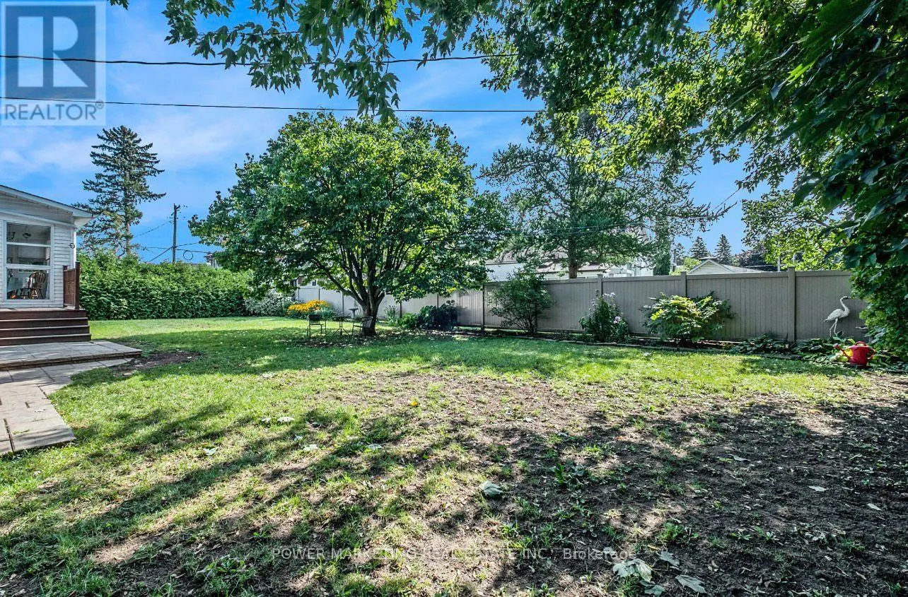 42 COTE DES NEIGES ROAD