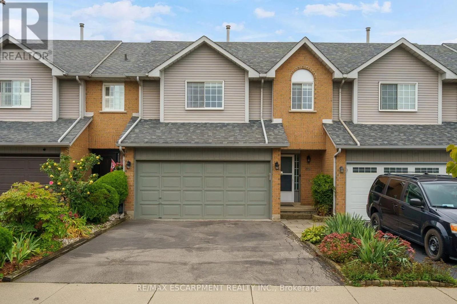 85 CHELSEA CRESCENT