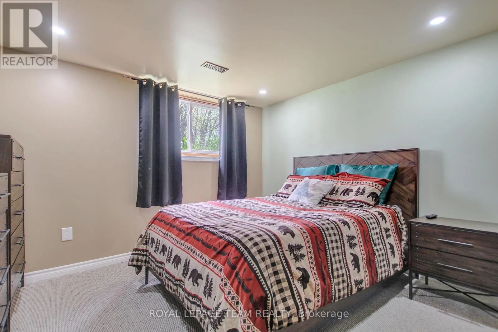 129 SPINNAKER WAY