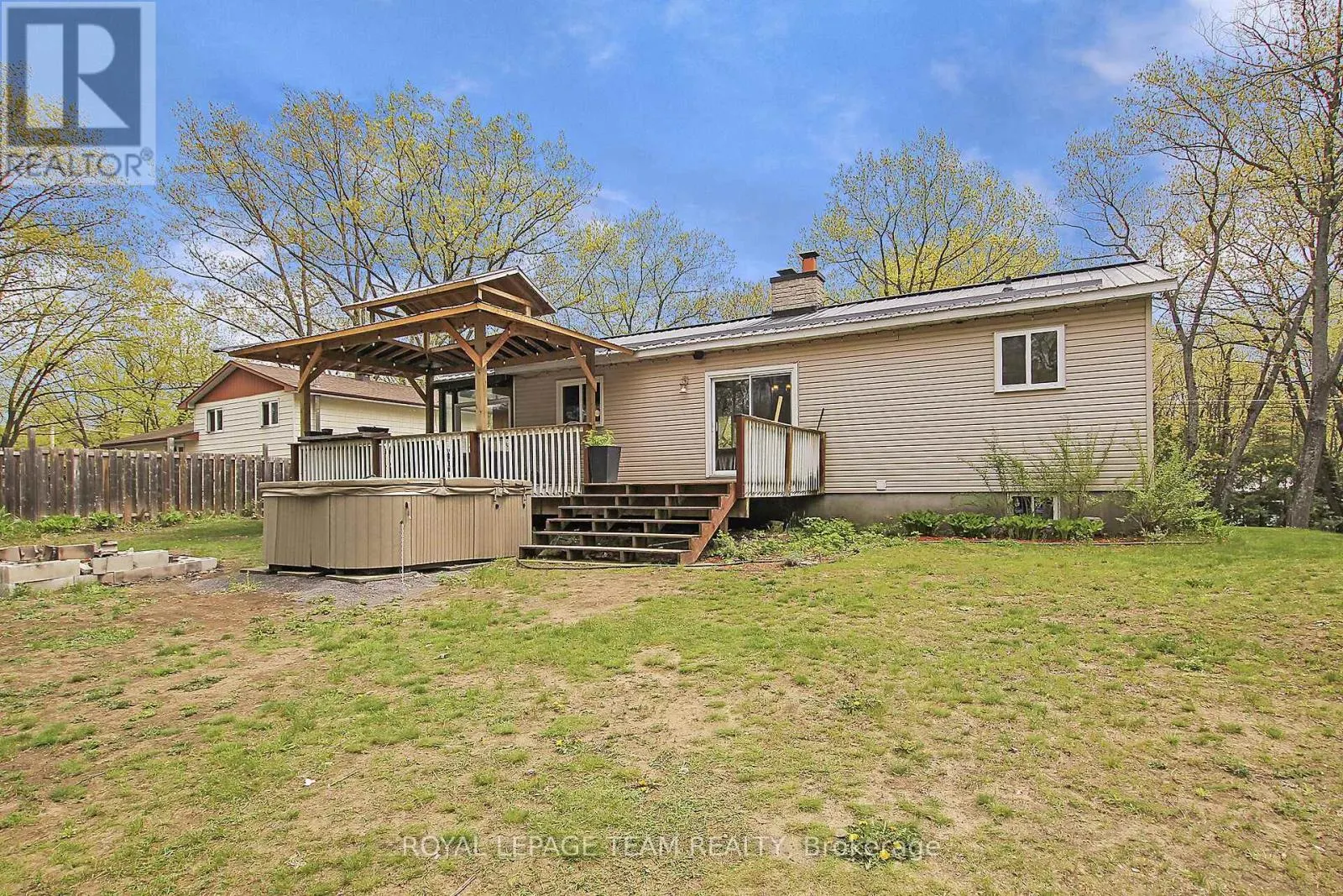 129 SPINNAKER WAY