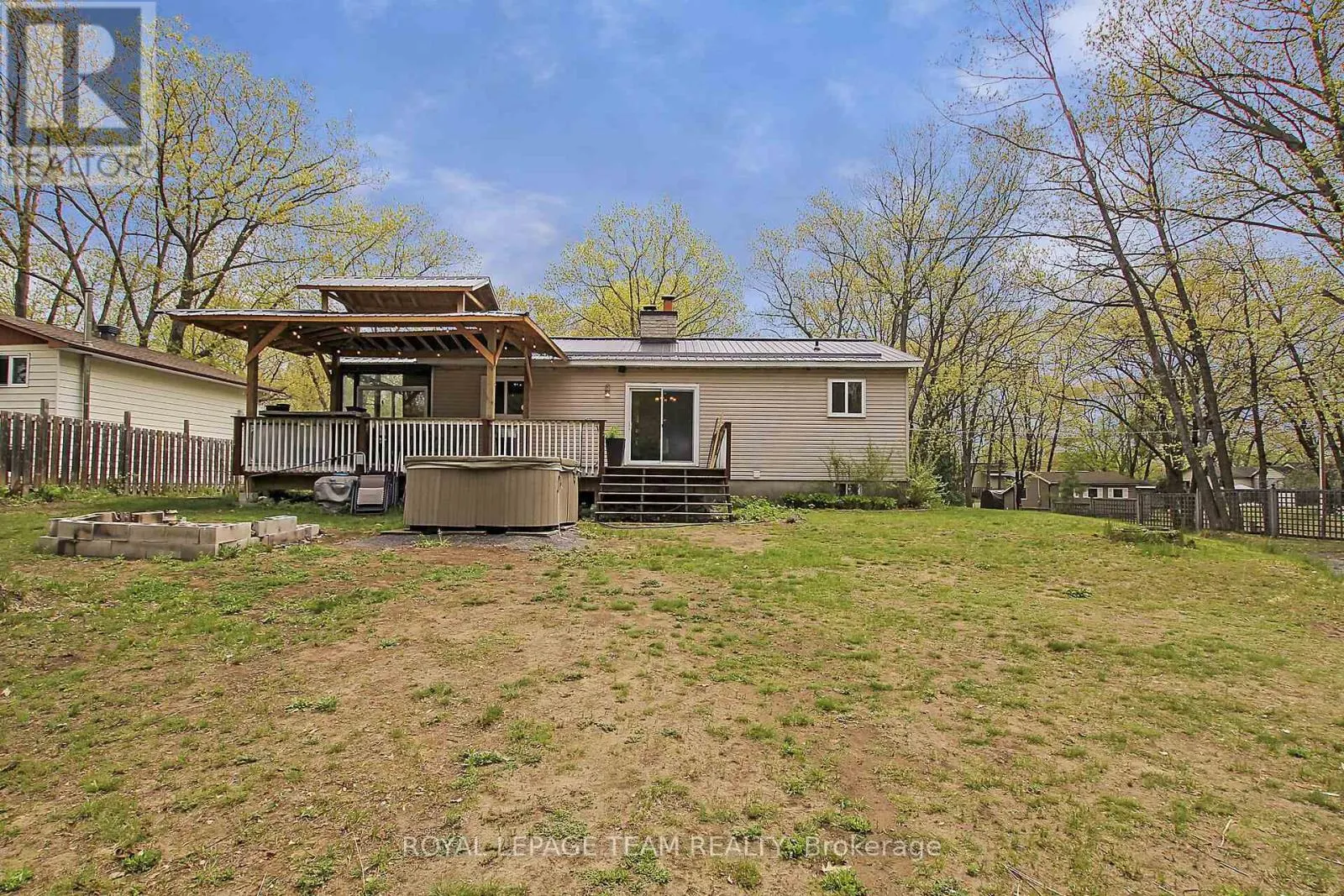 129 SPINNAKER WAY