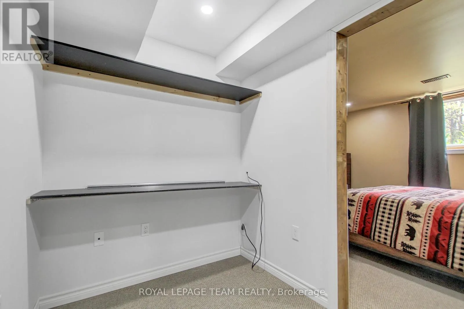 129 SPINNAKER WAY