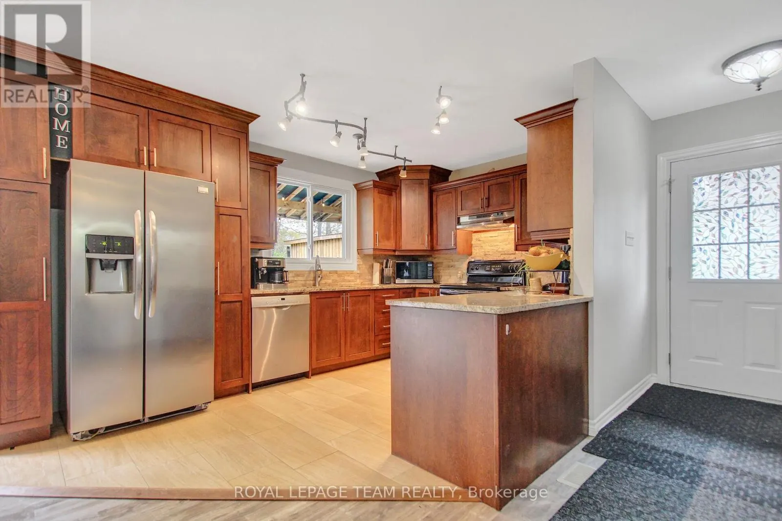 129 SPINNAKER WAY