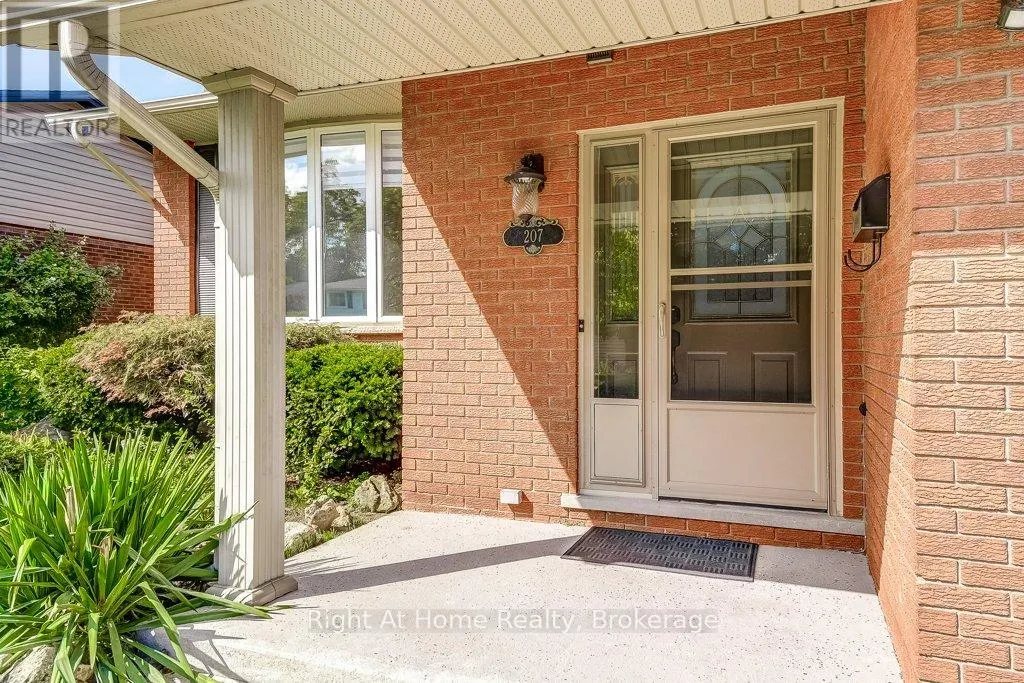 207 MONTMORENCY DRIVE