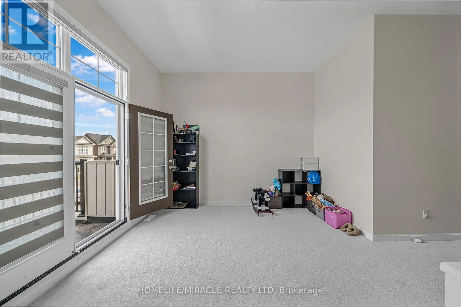 121 OAKMONT DRIVE