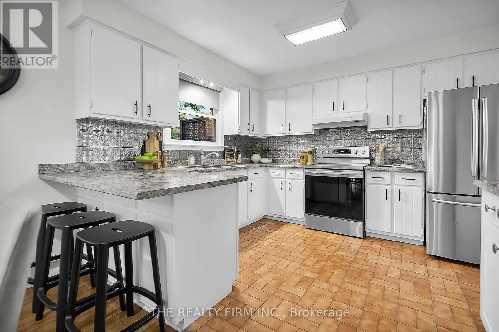 31 MCTAGGART CRESCENT