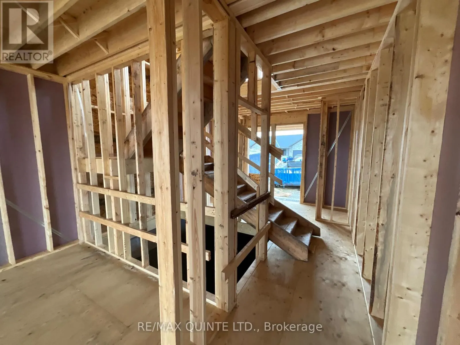 91 RAYCROFT DRIVE