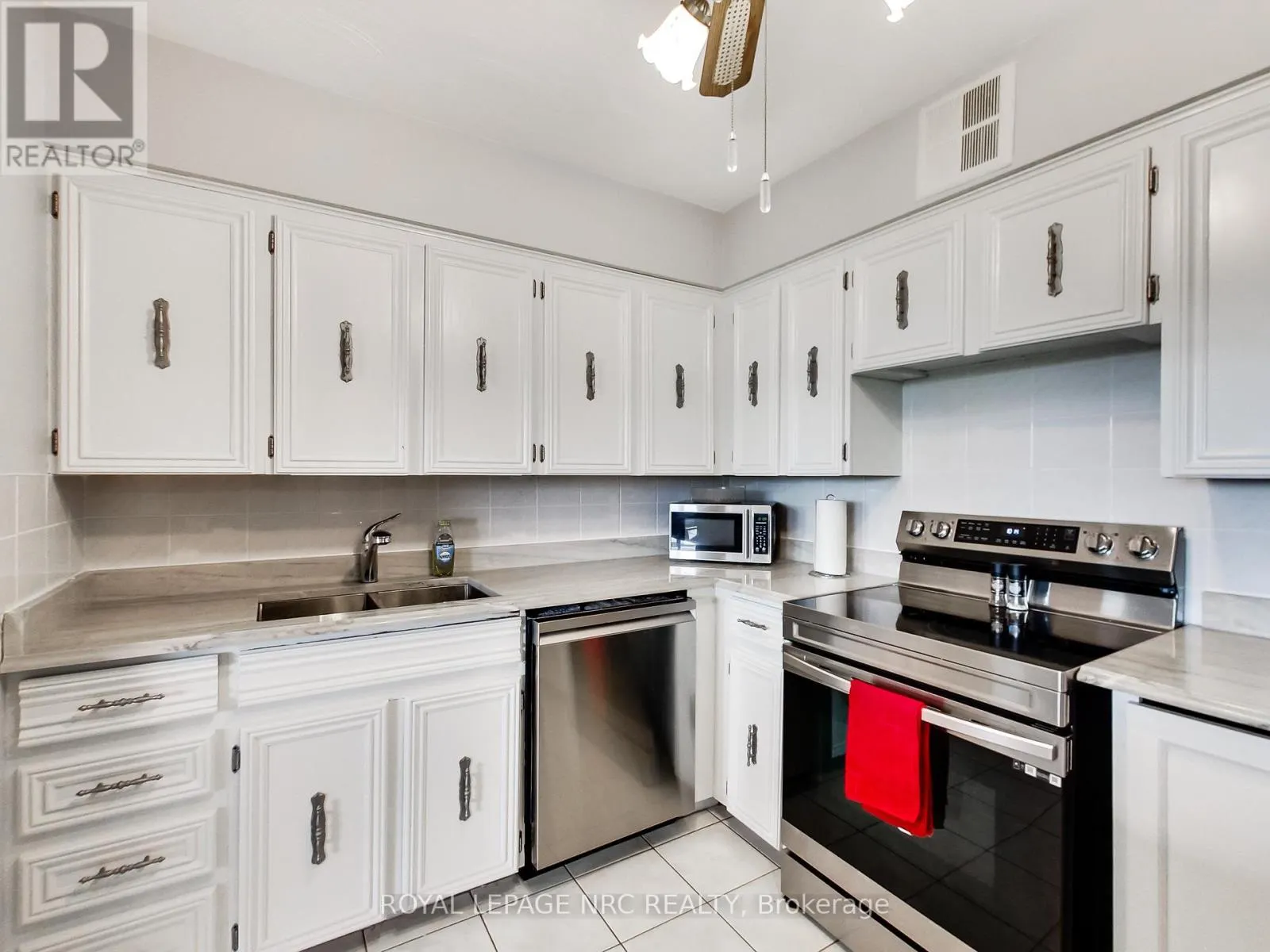 405 - 30 HARRISFORD STREET