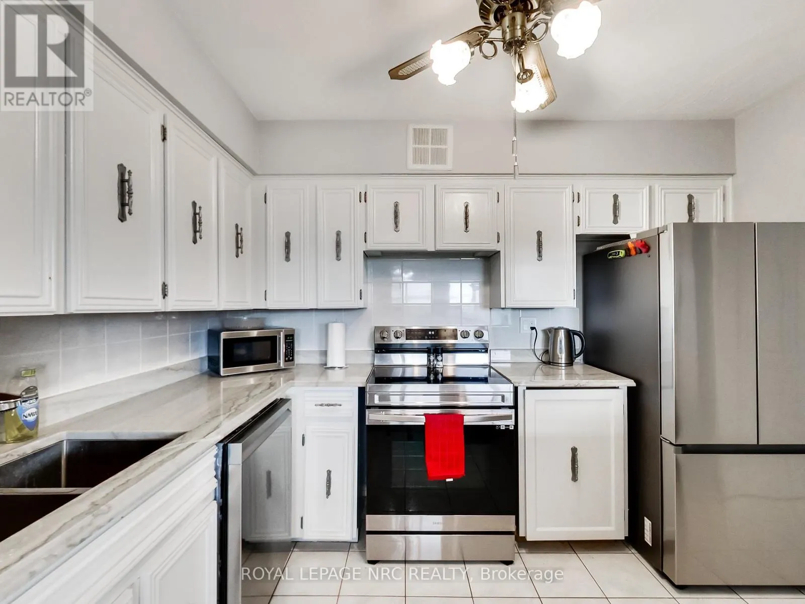405 - 30 HARRISFORD STREET
