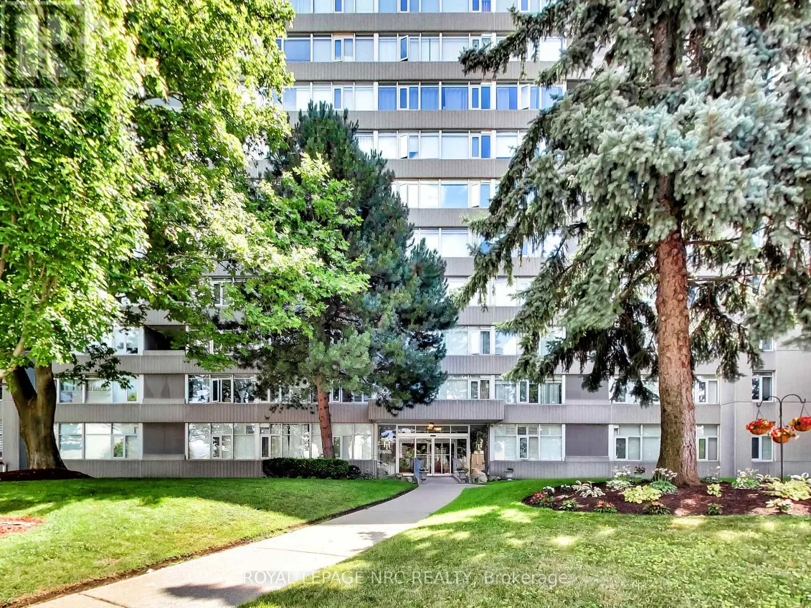 405 - 30 HARRISFORD STREET