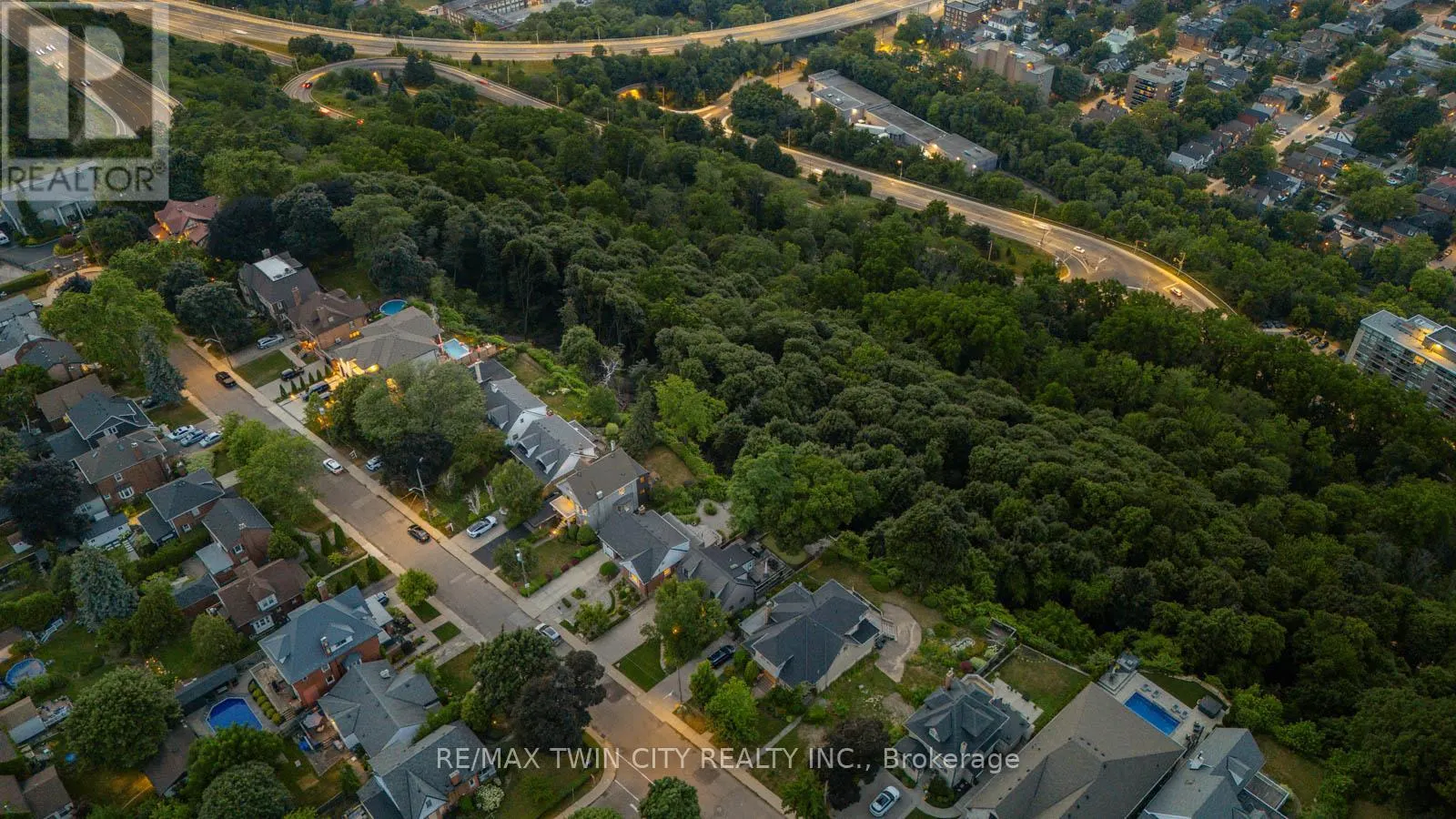 47 MOUNTAIN PARK AVENUE