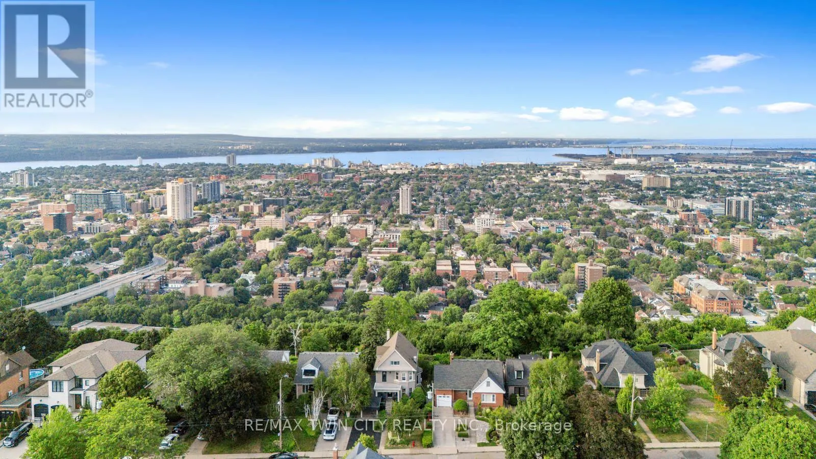 47 MOUNTAIN PARK AVENUE