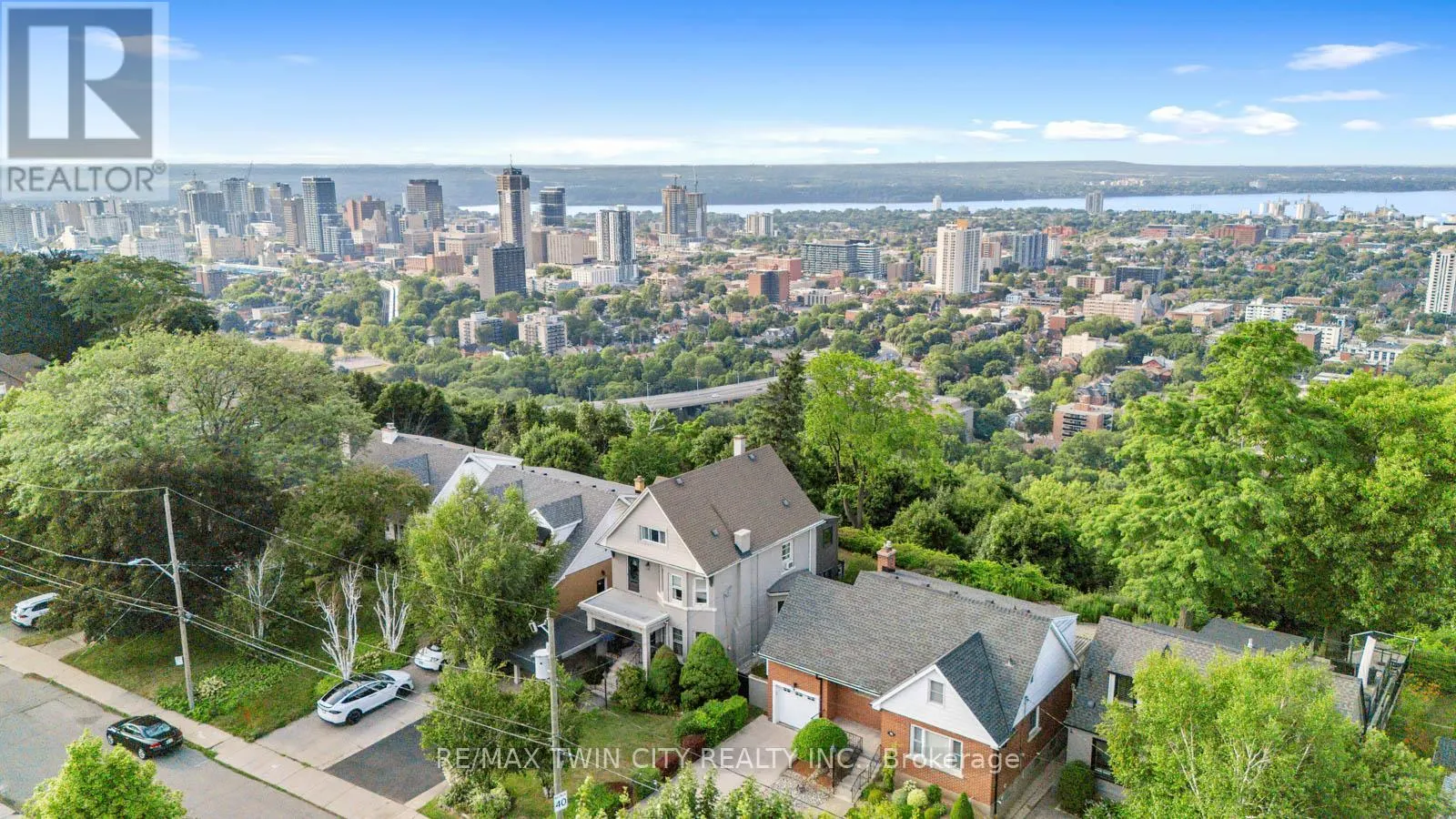 47 MOUNTAIN PARK AVENUE