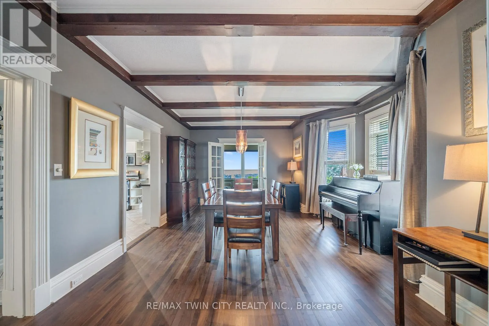 47 MOUNTAIN PARK AVENUE