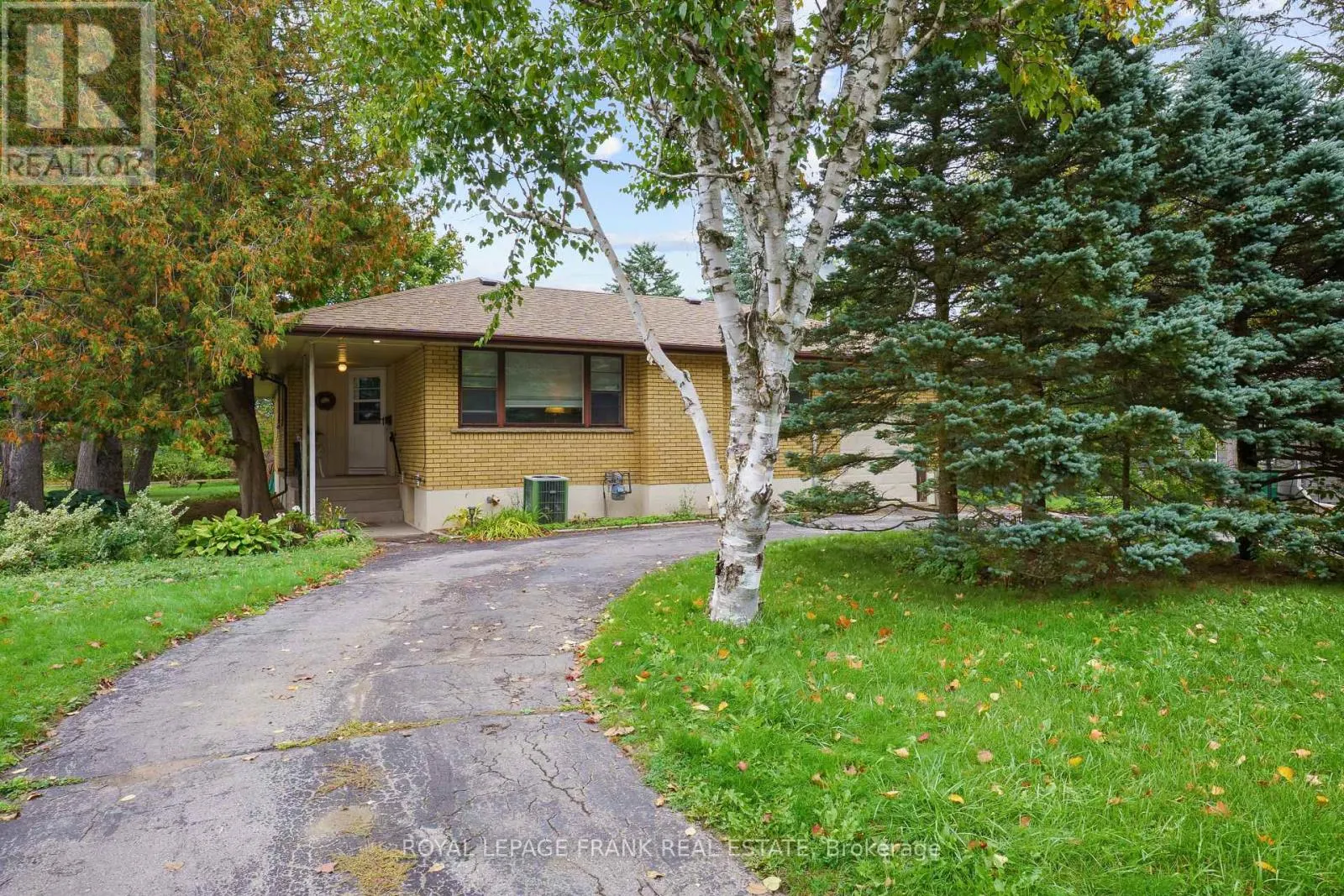 308 COTTONWOOD DRIVE