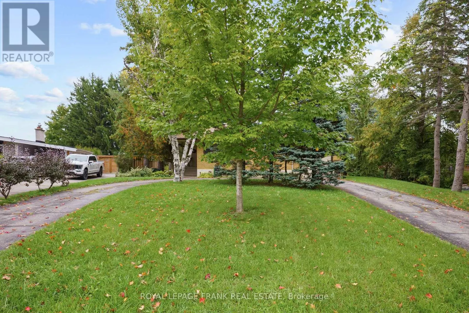 308 COTTONWOOD DRIVE
