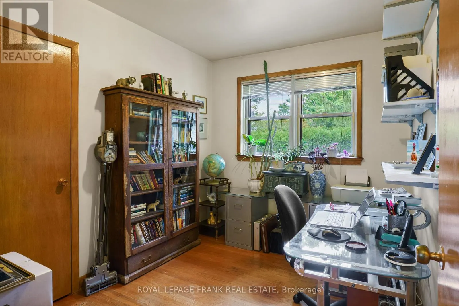 308 COTTONWOOD DRIVE