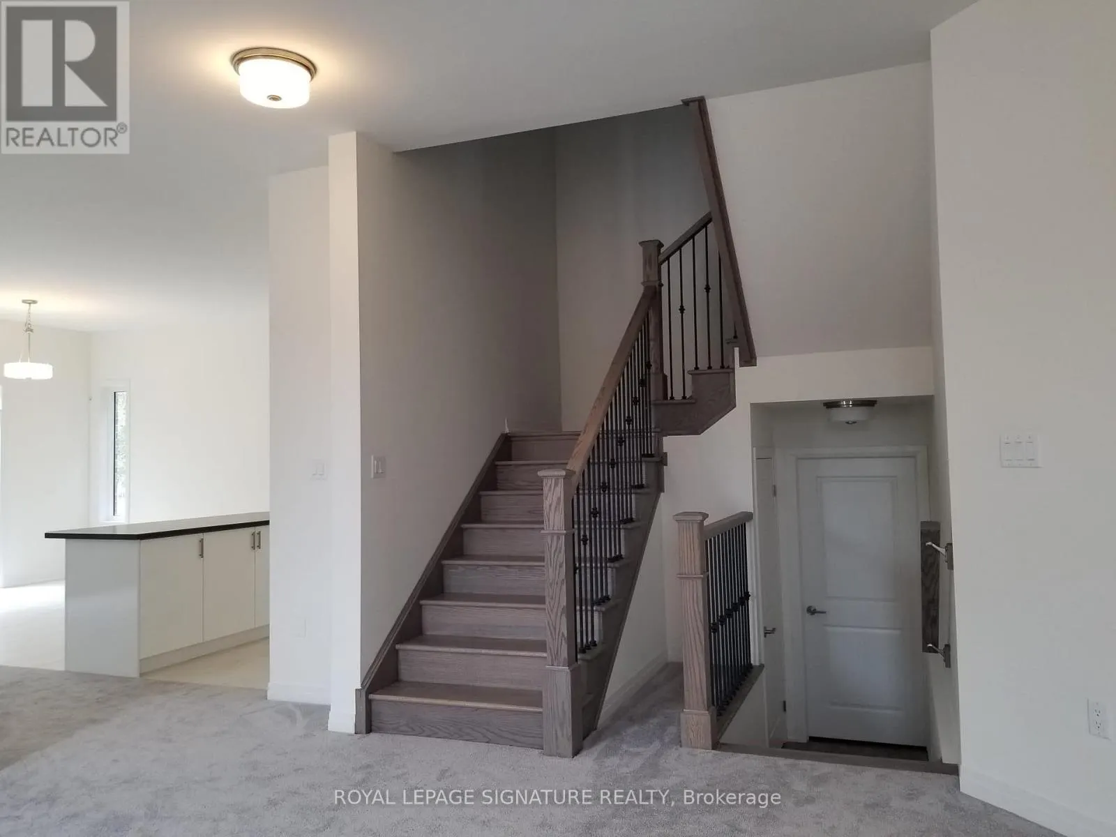 95 MACKLIN STREET