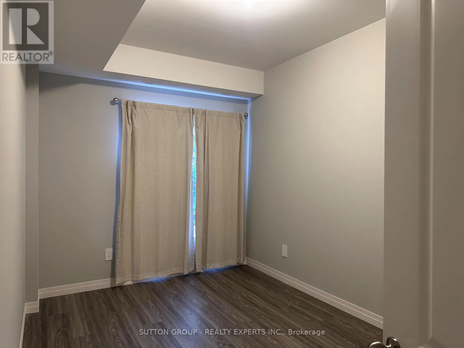 14 - 10 SOUTH CREEK DRIVE
