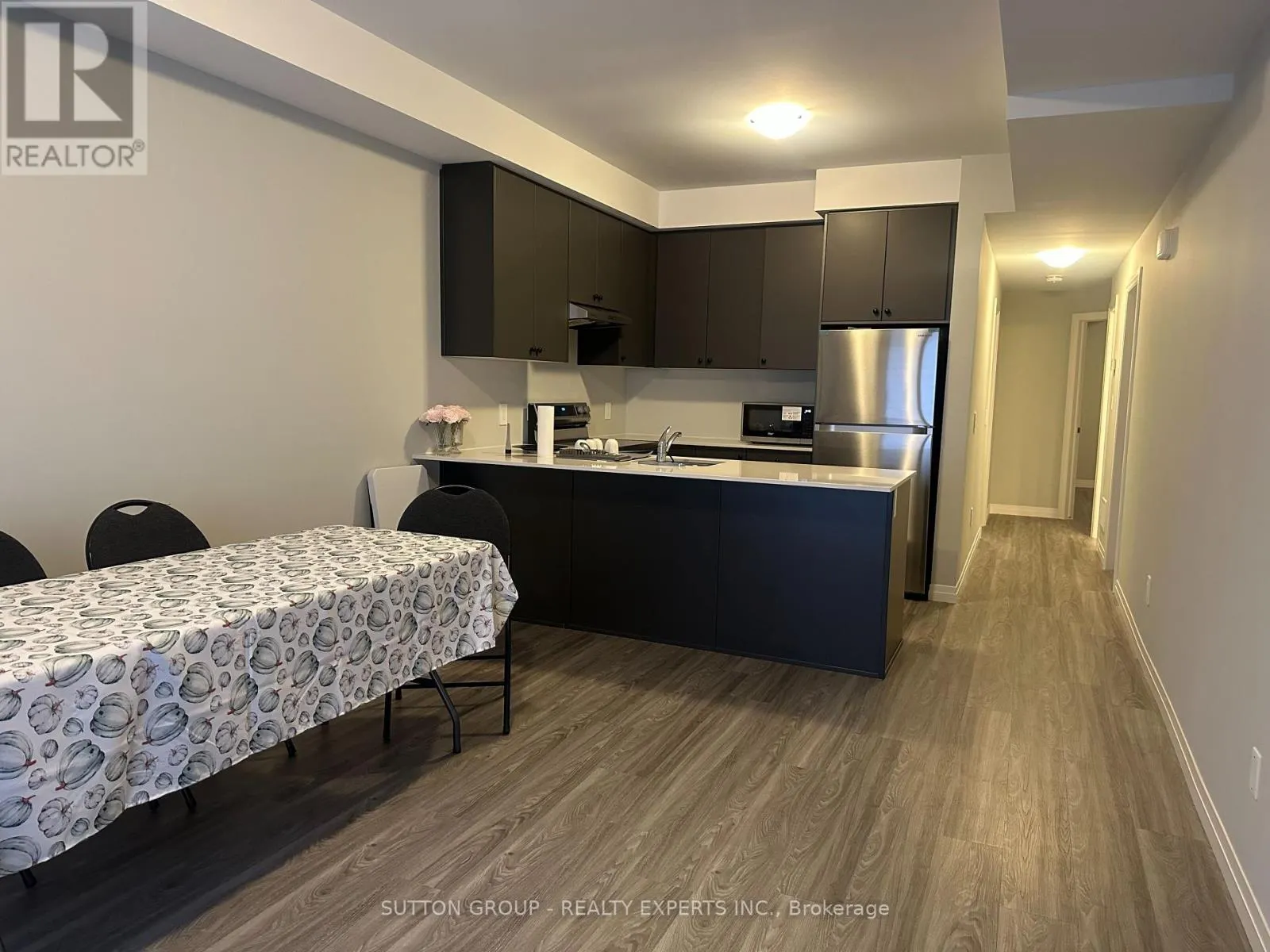 14 - 10 SOUTH CREEK DRIVE
