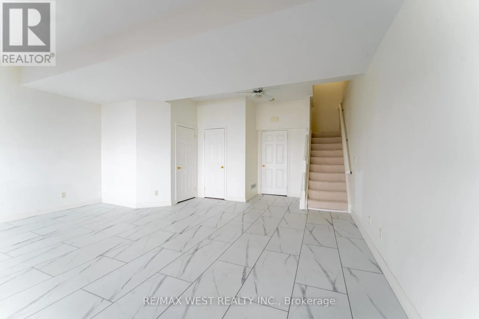 3 - 114 BROWN STREET