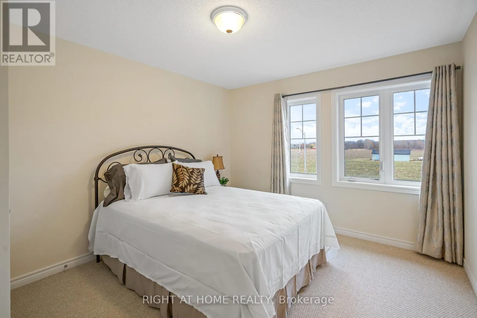 318 CONCESSION 3 ROAD