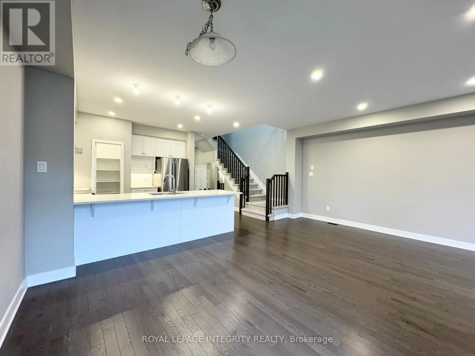 722 TWIST WAY