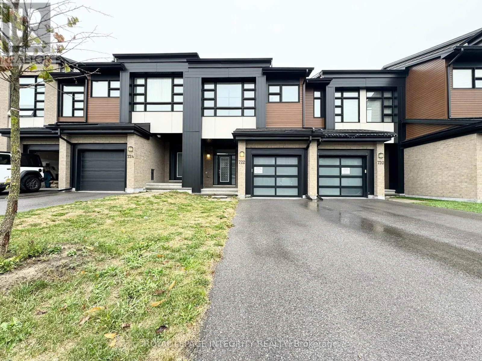 722 TWIST WAY