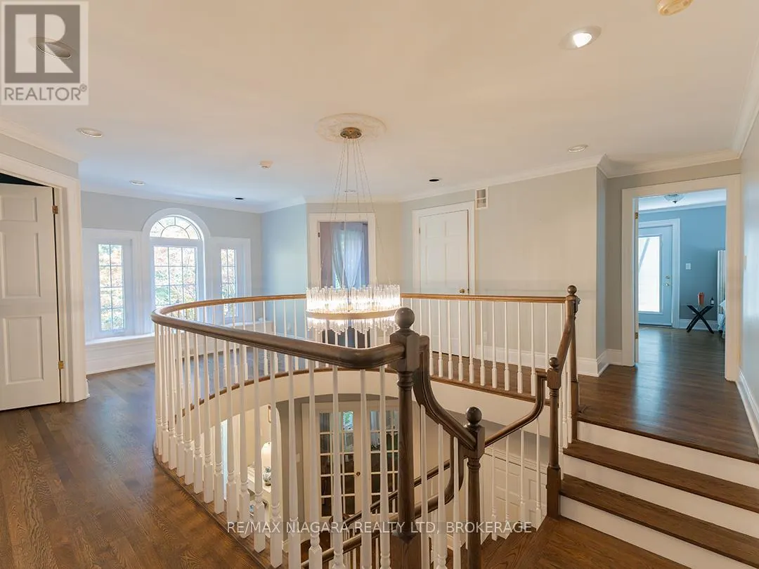 10187 LAKESHORE ROAD W