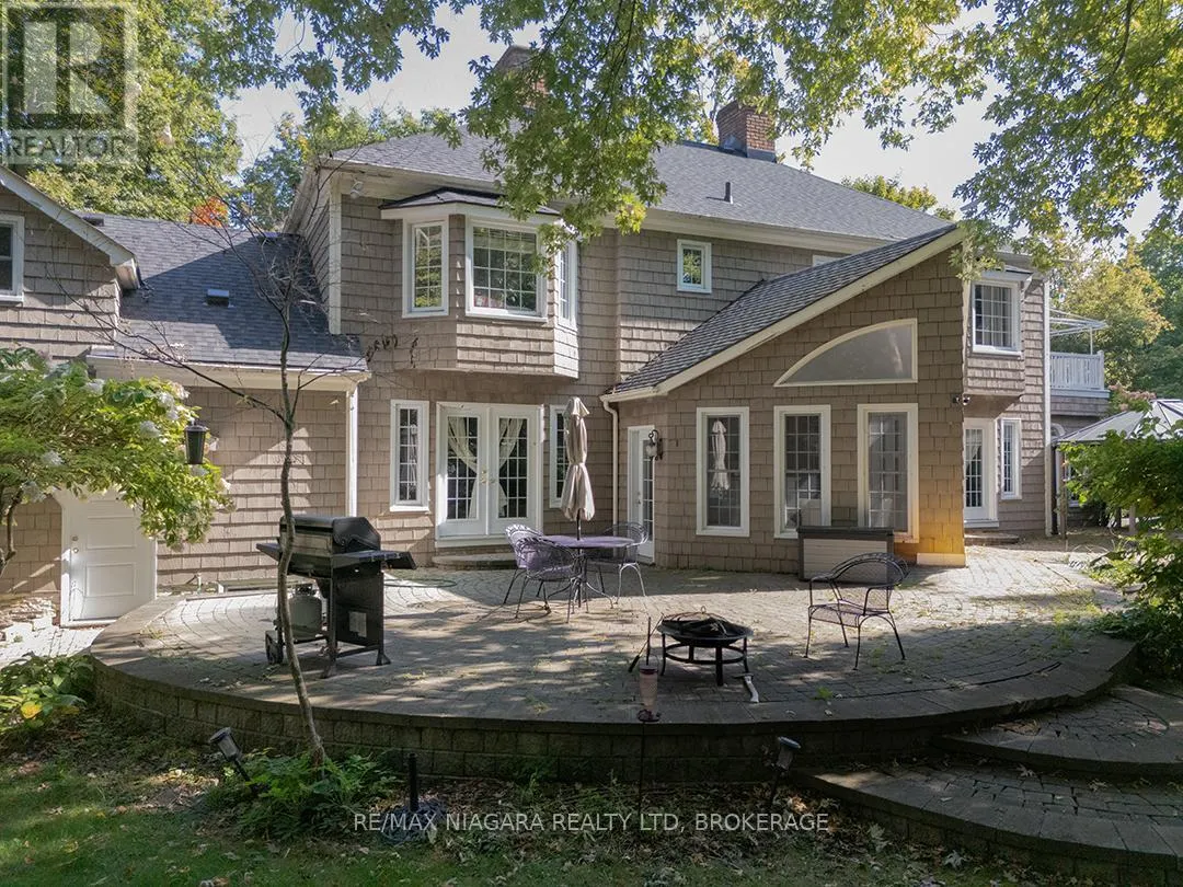 10187 LAKESHORE ROAD W