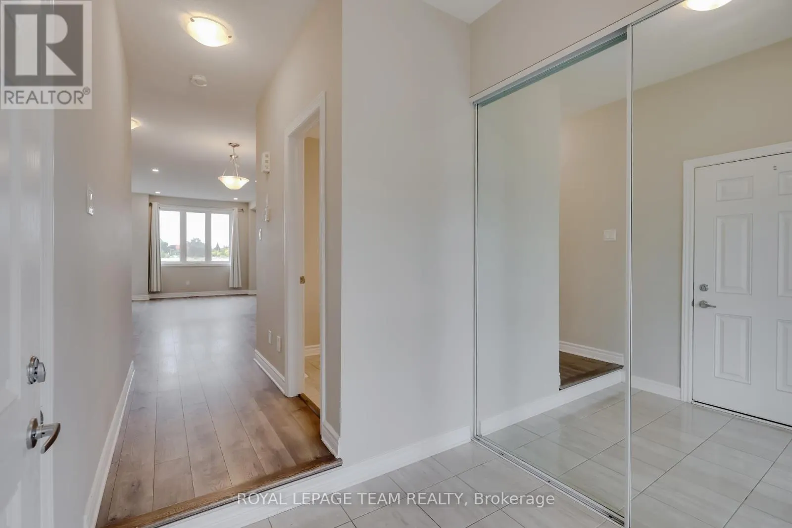 233 KIMPTON DRIVE