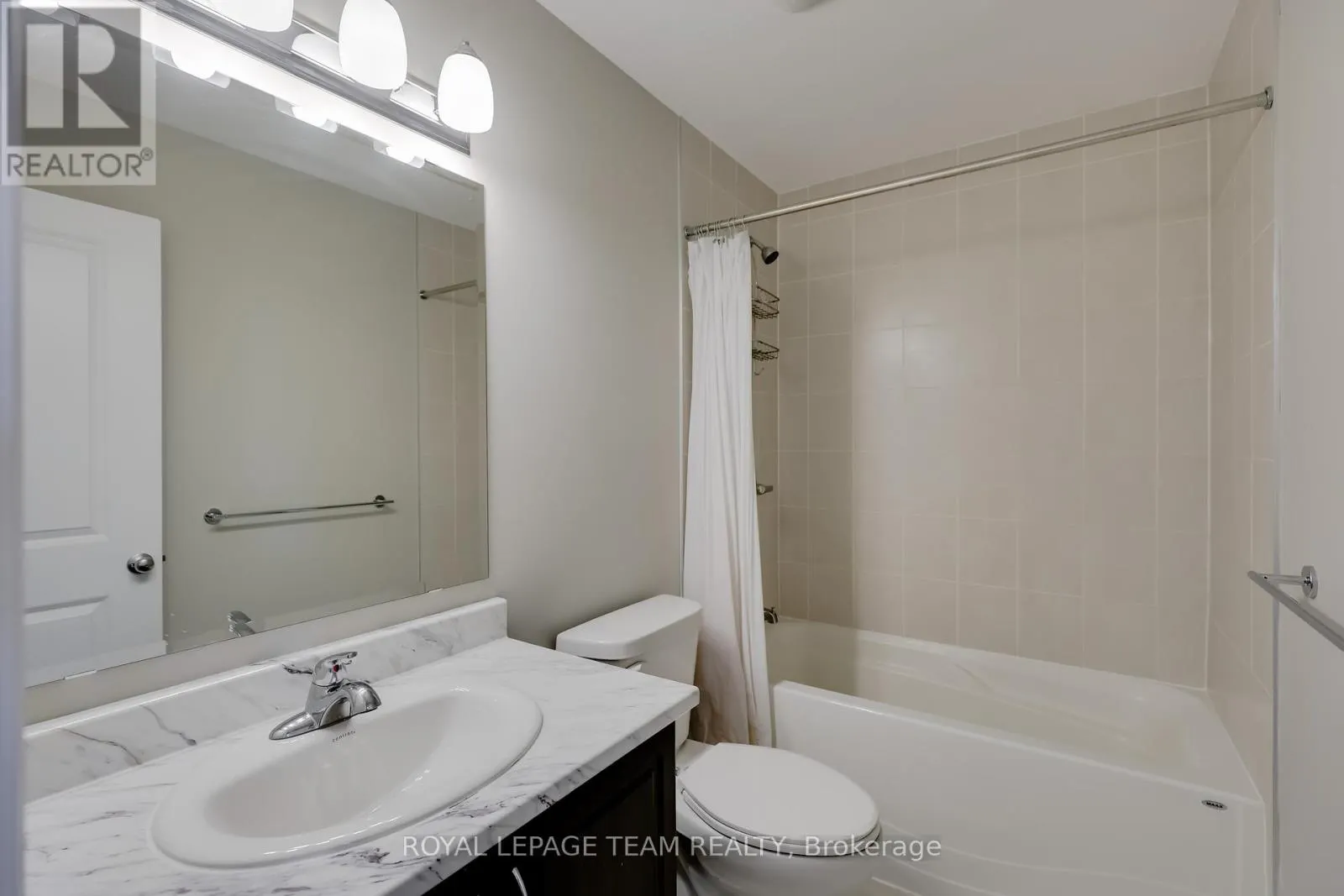 233 KIMPTON DRIVE