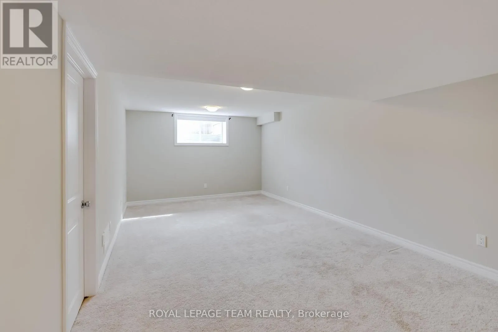 233 KIMPTON DRIVE