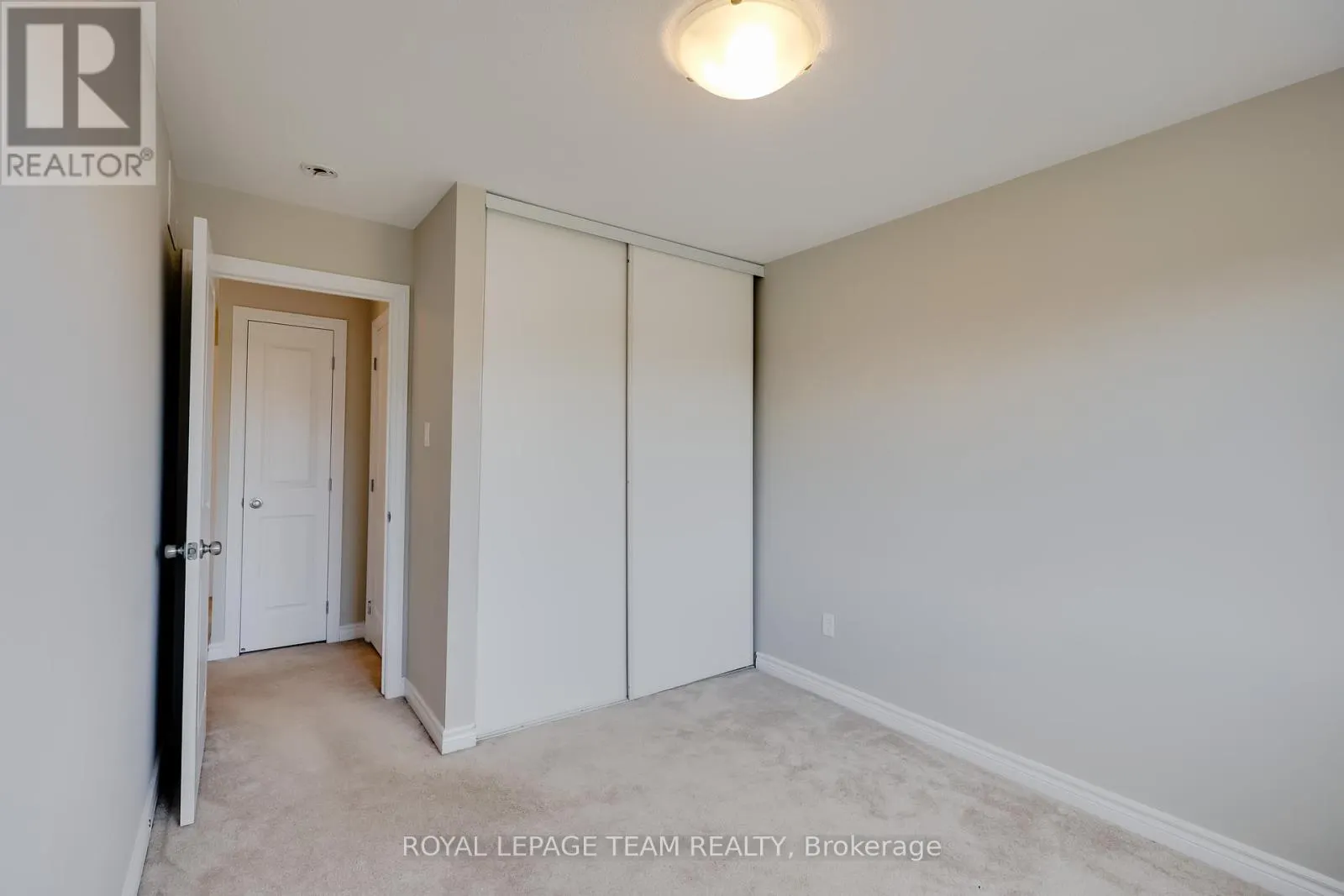 233 KIMPTON DRIVE
