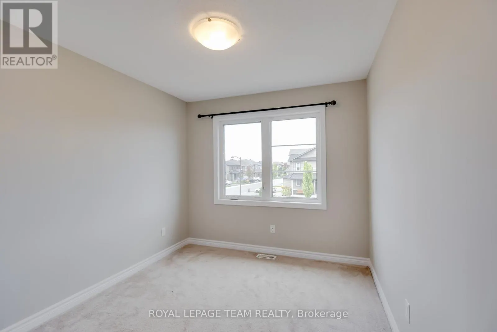 233 KIMPTON DRIVE