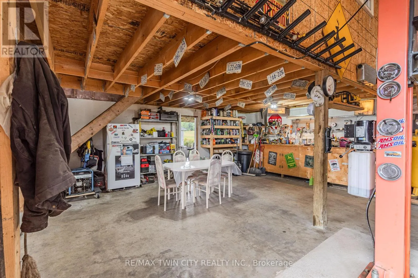 591 GOVERNORS ROAD E
