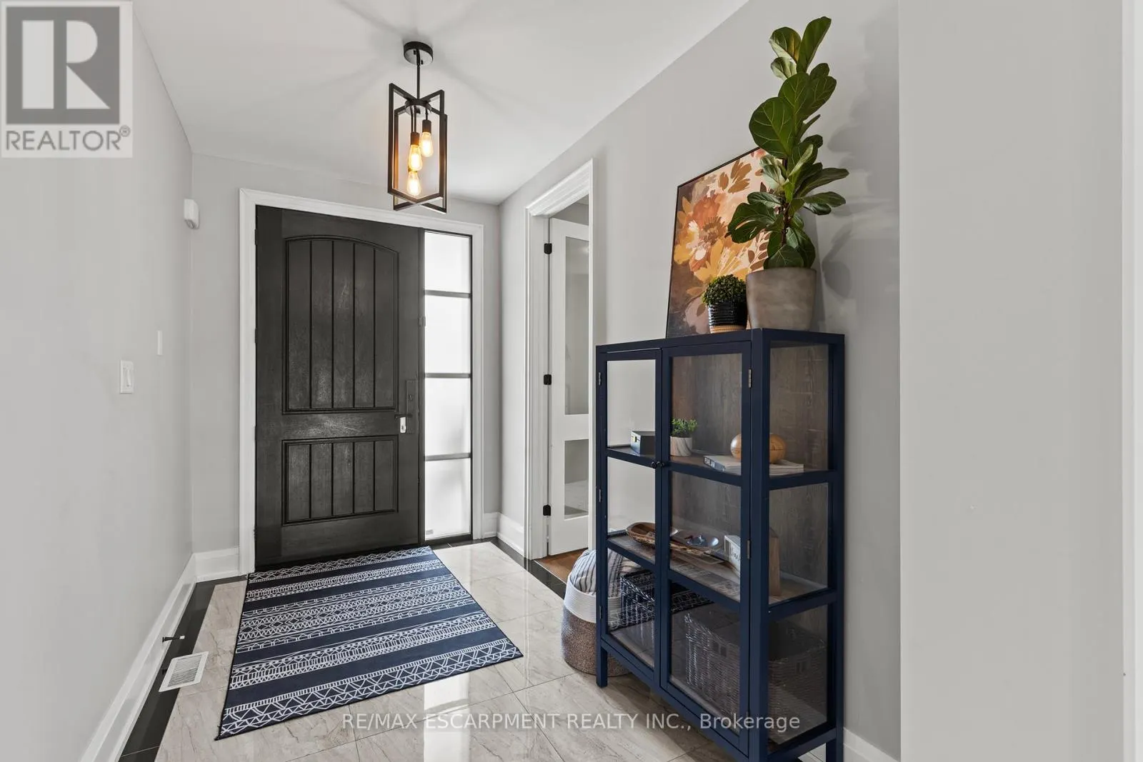 44 LECKIE AVENUE