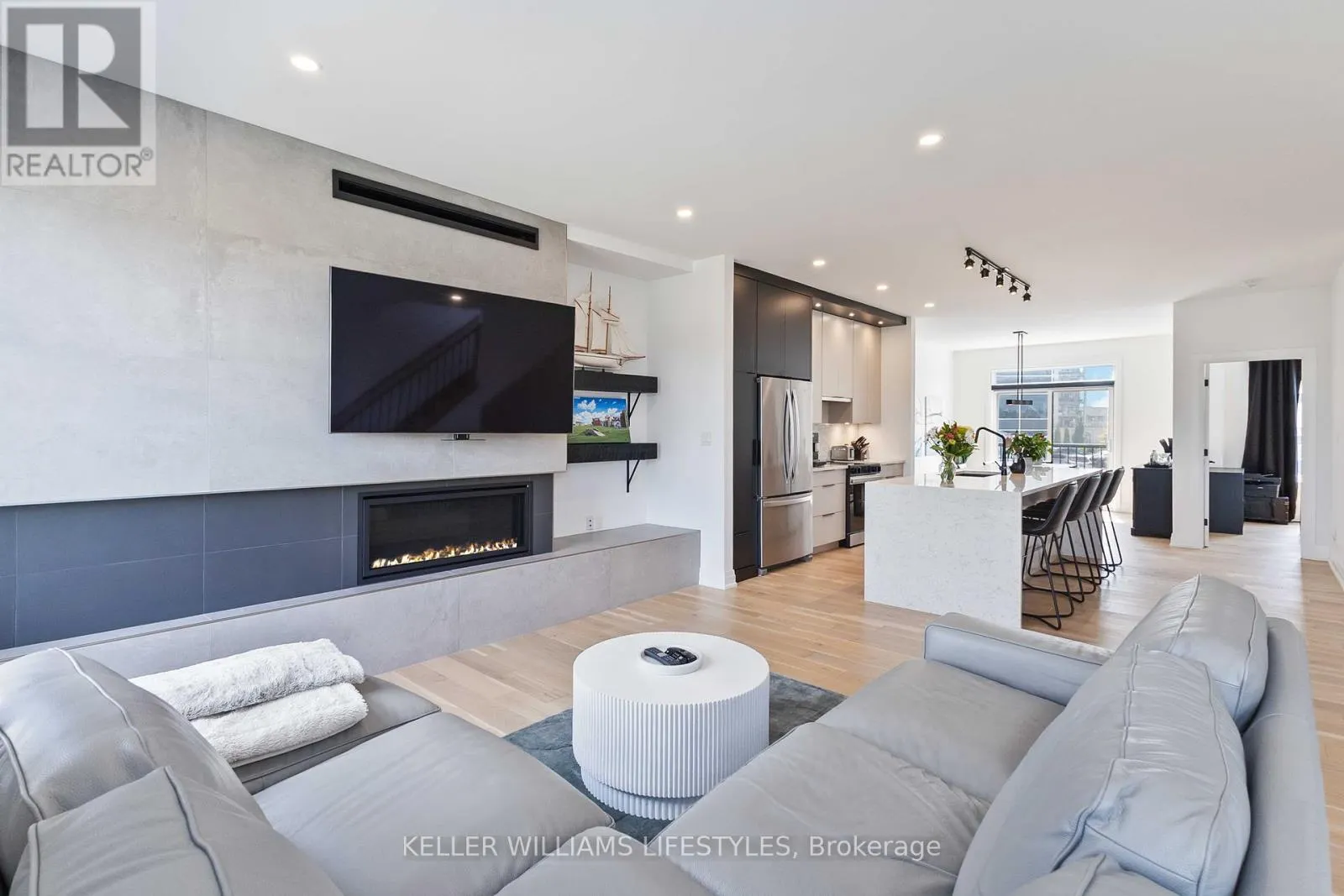 18 - 231 CALLAWAY ROAD, #18