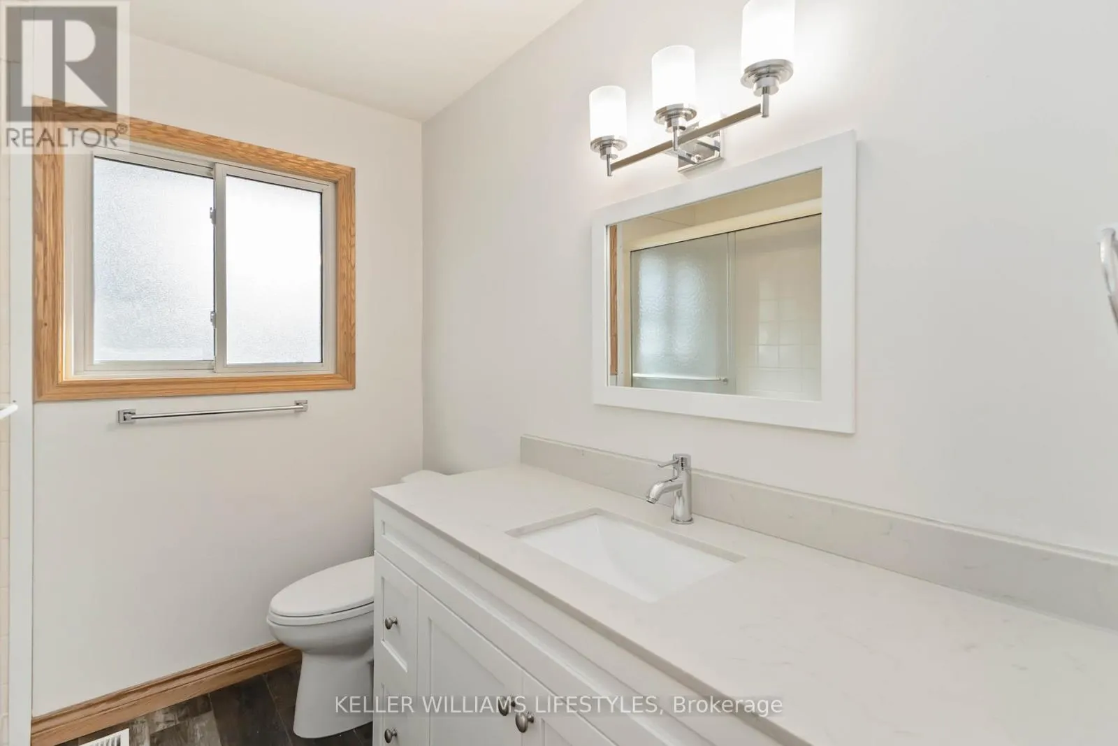 UPPER - 61 DELAWARE ST STREET S, #Upper