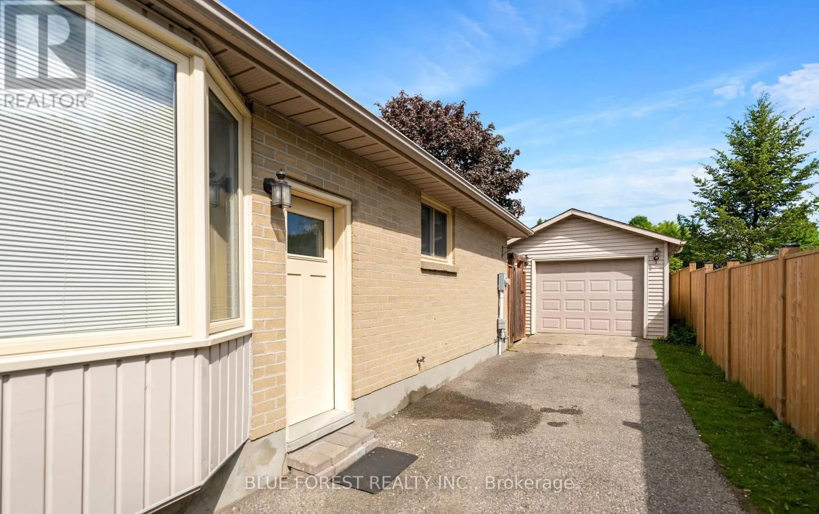 92 ARDSLEY ROAD