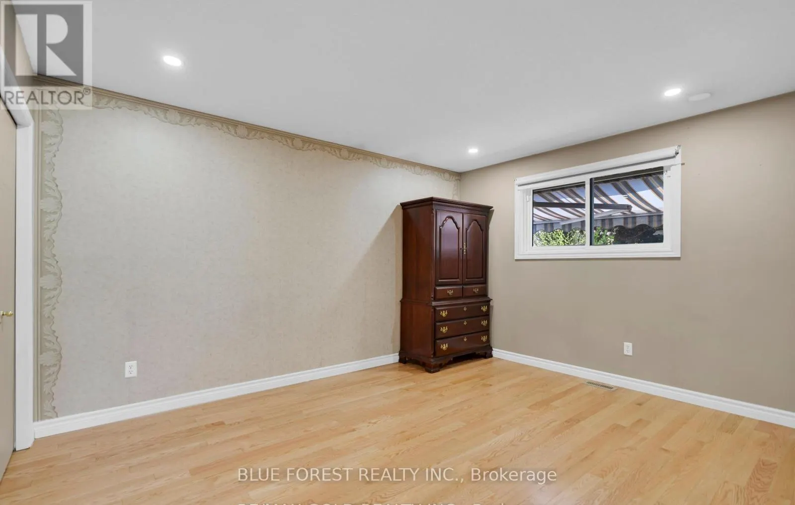 92 ARDSLEY ROAD