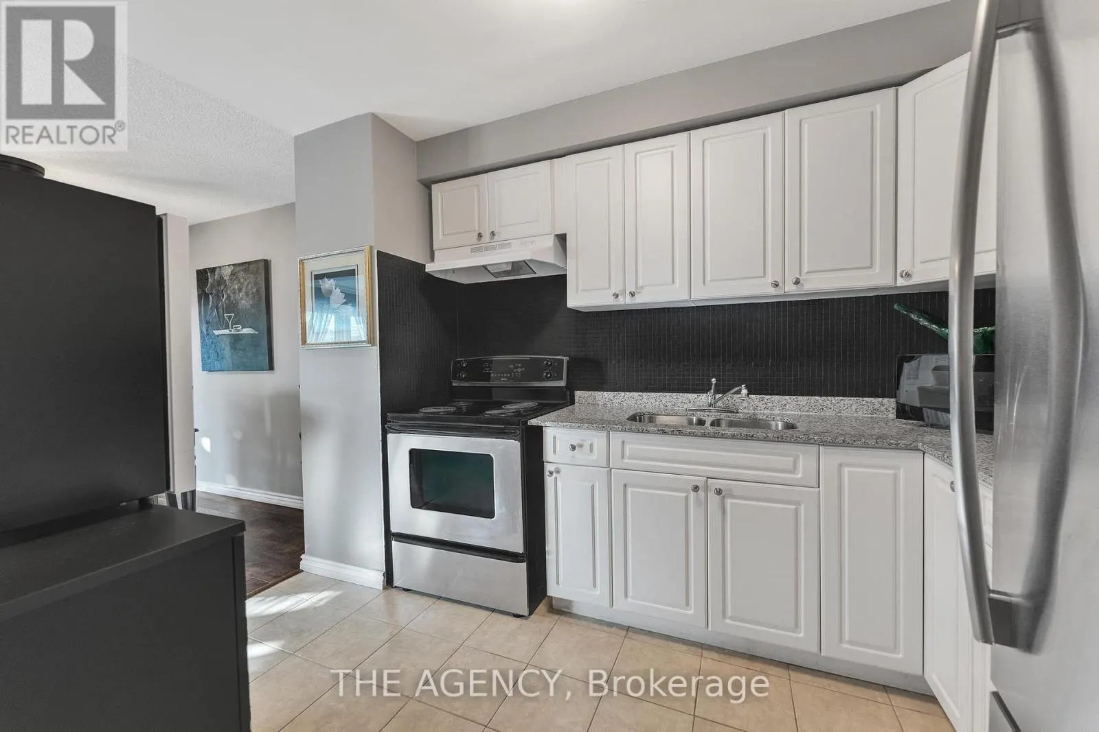 48 - 860 RYMAL ROAD E
