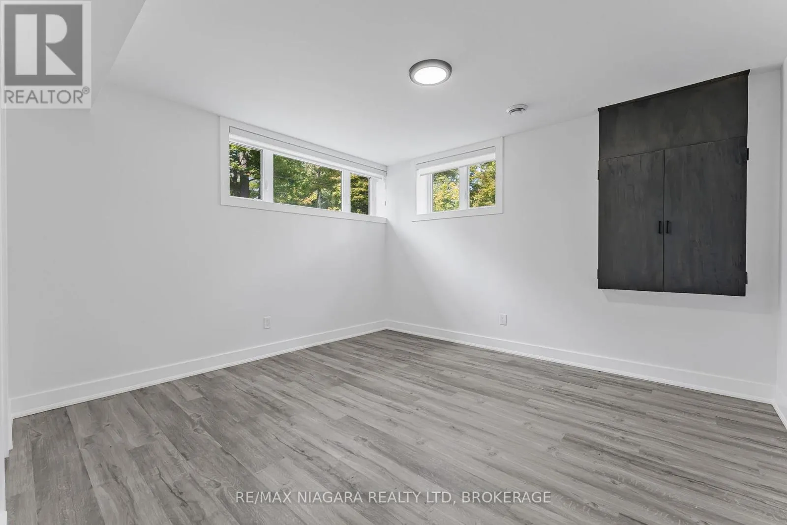1018 RIDGEWOOD AVENUE