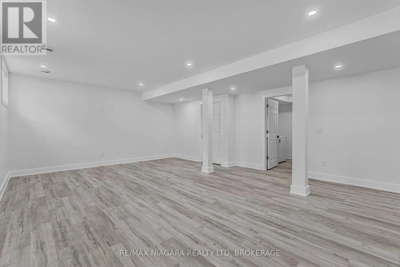 1018 RIDGEWOOD AVENUE
